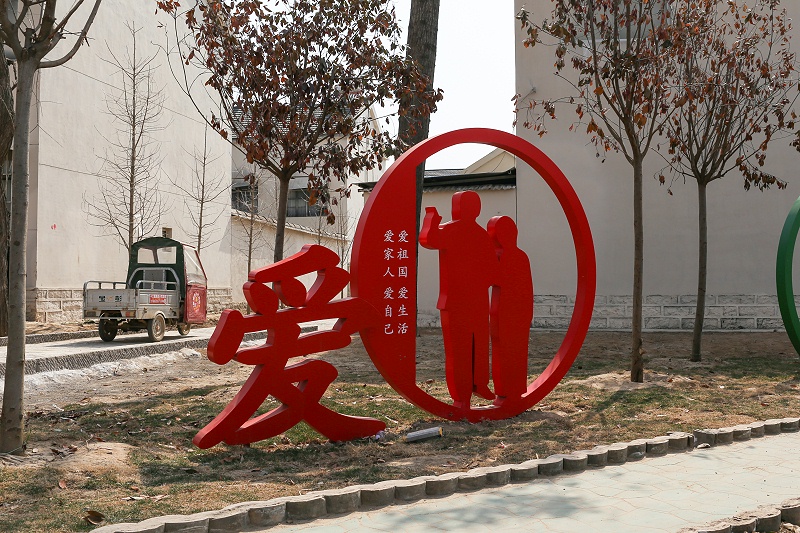 鄉(xiāng)村振興景觀設(shè)計(jì)：美麗鄉(xiāng)村標(biāo)識(shí)標(biāo)牌的設(shè)計(jì)制作思路分析 -千帆標(biāo)識(shí)，行業(yè)經(jīng)驗(yàn)15年，為400+企業(yè)或市政單位提供標(biāo)識(shí)系統(tǒng)解決方案。