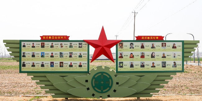 雕塑制作公司：鍛銅<i style='color:red'>雕塑品</i>優(yōu)勢及泡沫雕塑裝飾效果