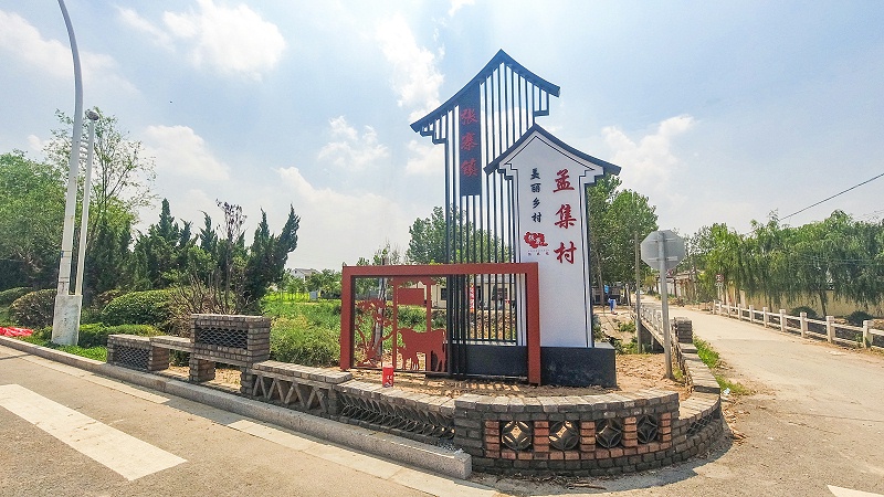 精神堡壘廠家：戶外大型標(biāo)識牌——精神堡壘的設(shè)計技巧-千帆標(biāo)識，行業(yè)經(jīng)驗15年，為400+企業(yè)或市政單位提供標(biāo)識系統(tǒng)解決方案。